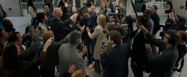 Iron Man 3 - Teaser - Tony Stark (Robert Downey Jr) meets the press